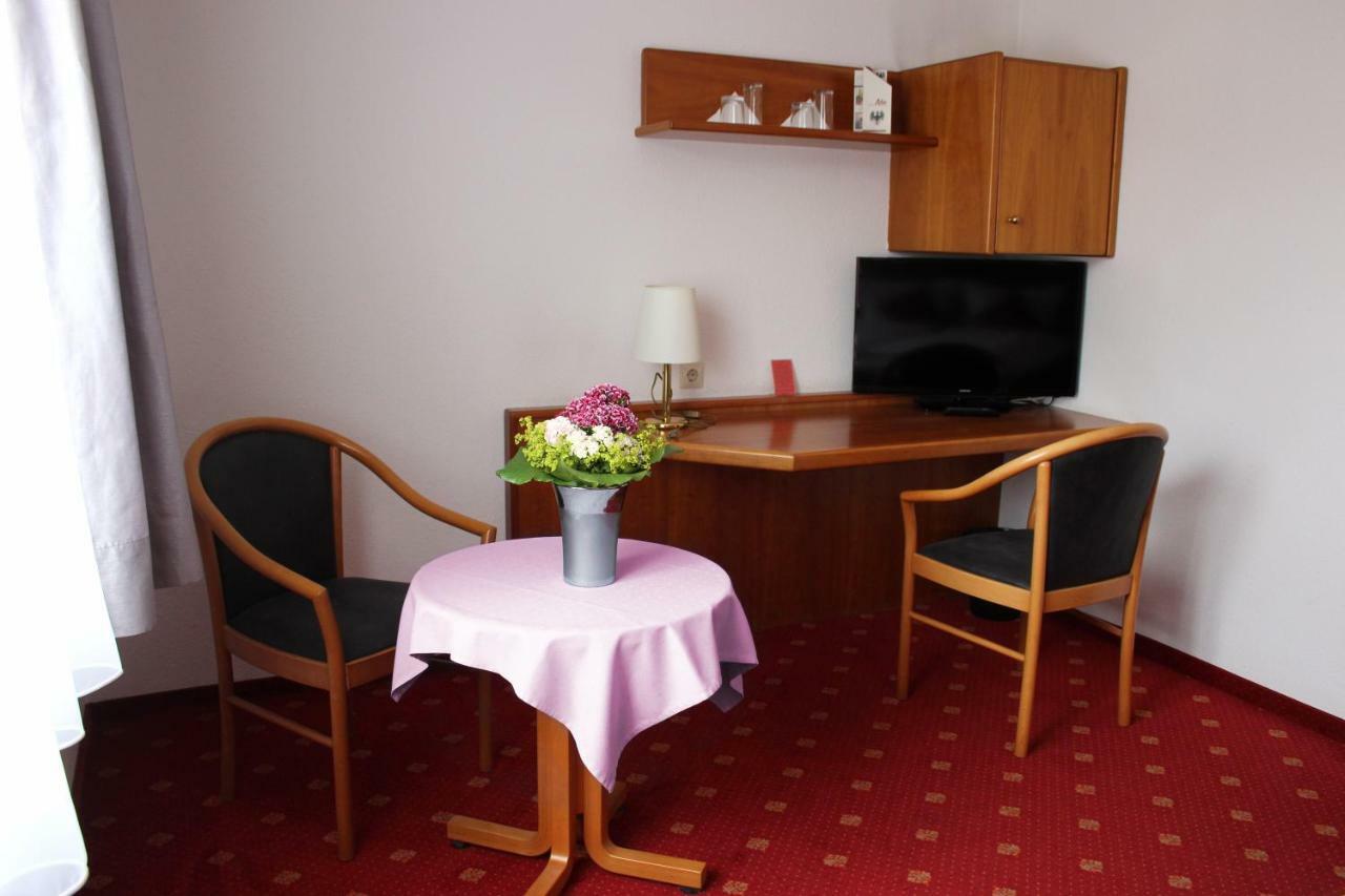 Hotel Gasthof Adler Ulm Eksteriør billede